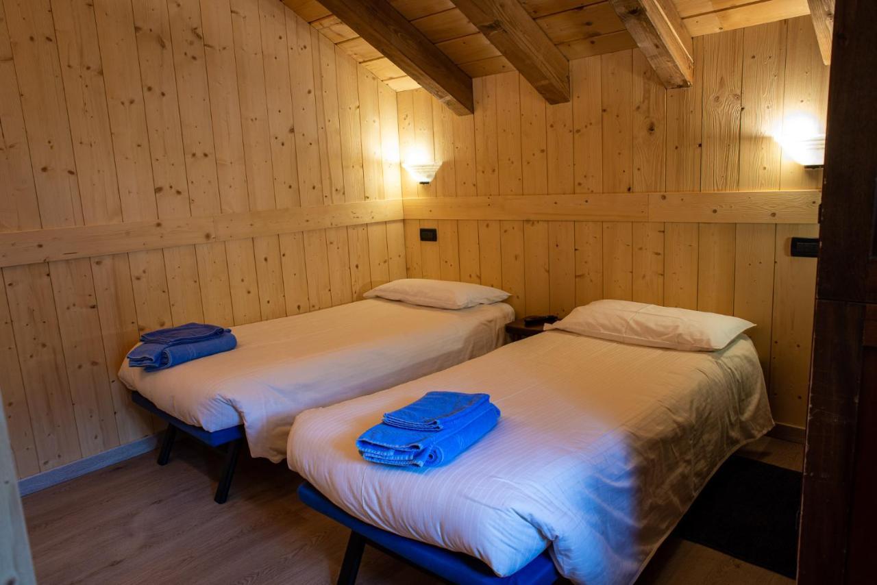 Hotel Santa San à Champoluc Extérieur photo