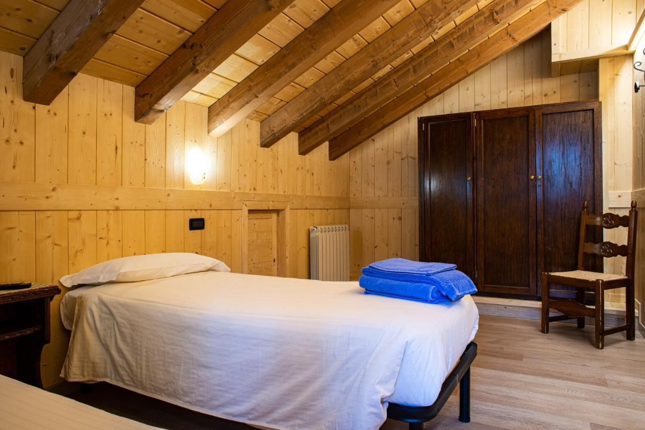 Hotel Santa San à Champoluc Extérieur photo