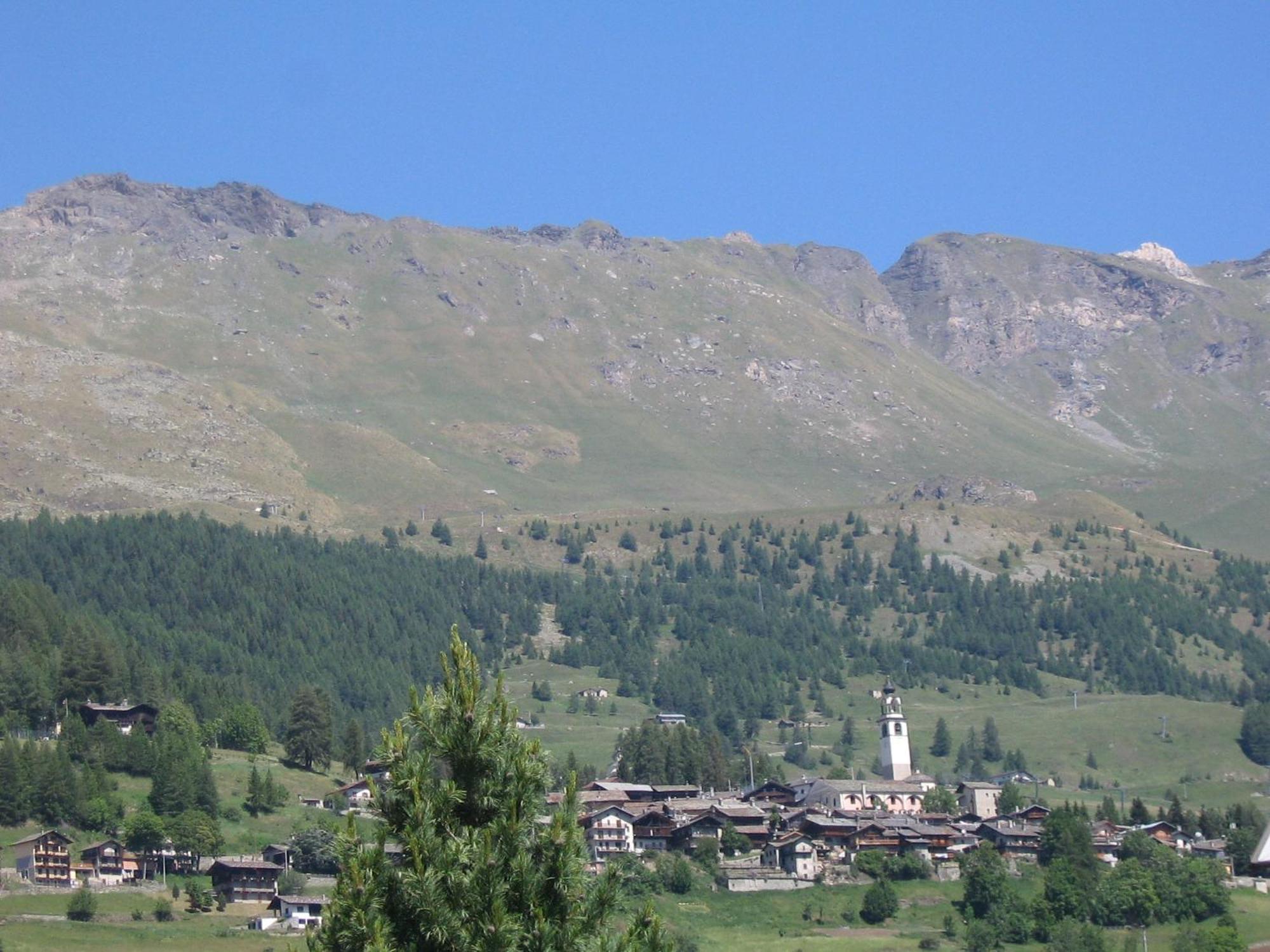 Hotel Santa San à Champoluc Extérieur photo
